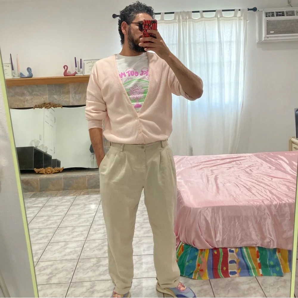 Hello - Picture 1 of 1